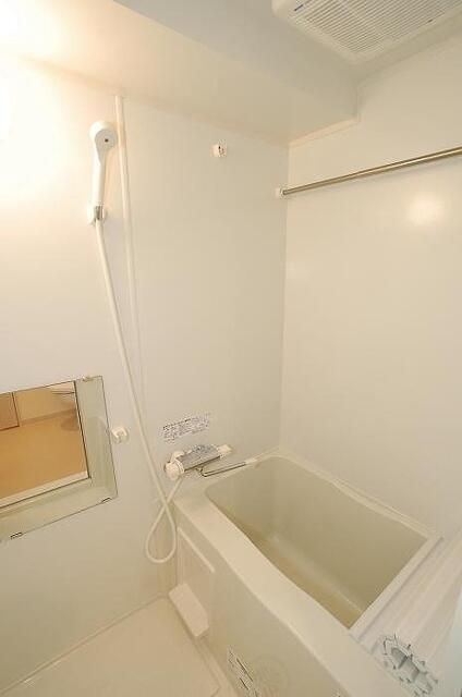ステージファースト東日暮里の浴室