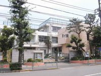 世田谷区立等々力小学校まで983m