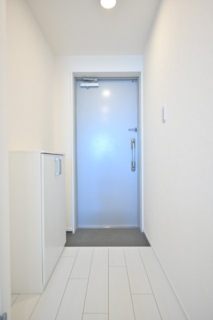 長楽町屋レジデンスの玄関