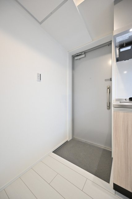 長楽町屋レジデンスの玄関