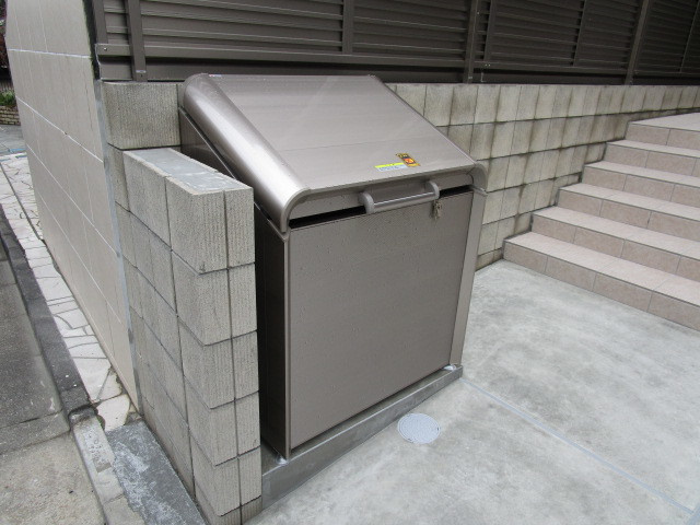 アールズコートのその他共用部分|ゴミストッカー