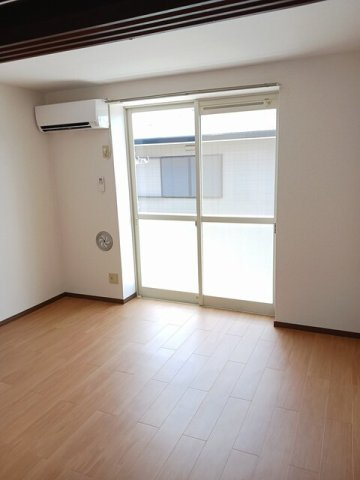 サンマリーナの居間・リビング|ゆったりとした居間です