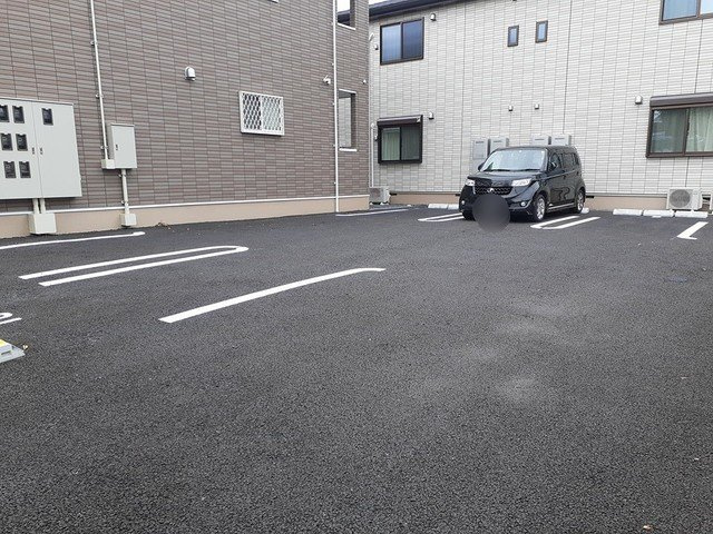グランド　Ⅱの駐車場|駐車場があるので、車を買う予定の方も安心です