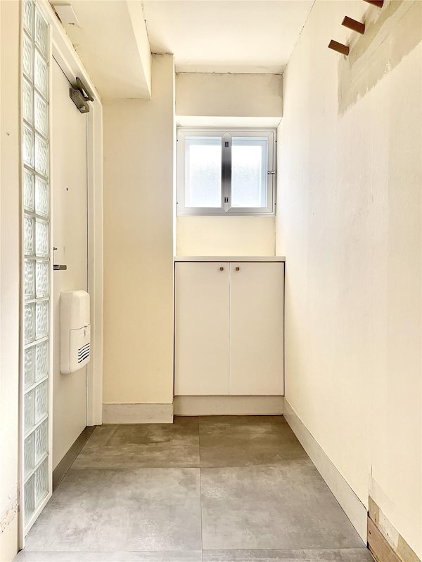 神戸市東灘区住吉東町４丁目の賃貸マンションの玄関
