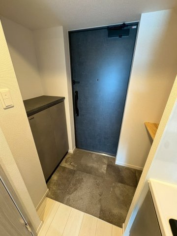 S-RESIDENCE豊田avantaの玄関