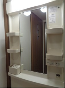 アビテ21の洗面所|明るい洗面所です