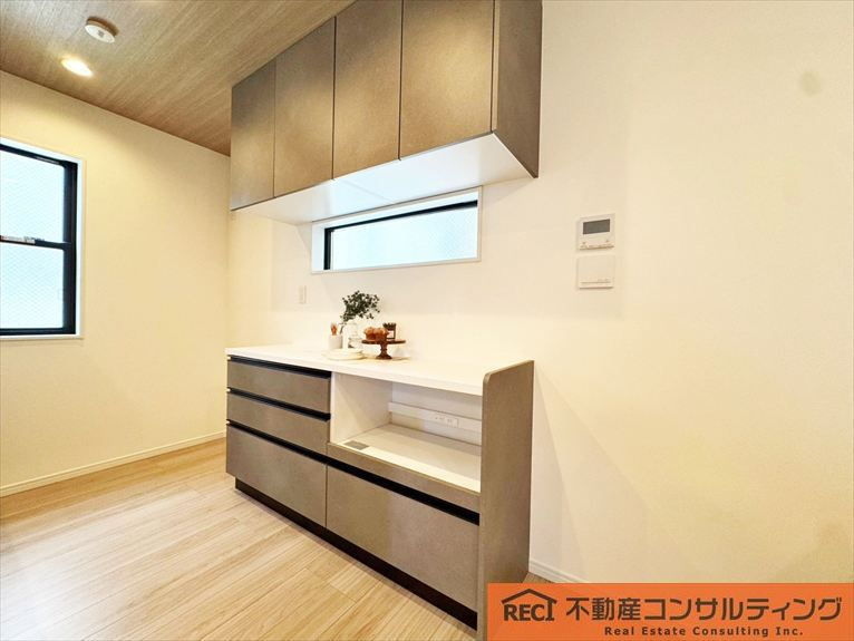 神戸市灘区記田町1丁目　新築戸建の内装