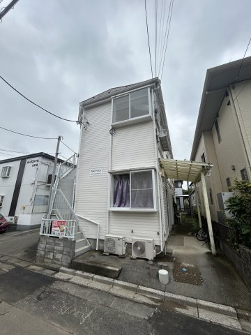 クレストアイランドの外観