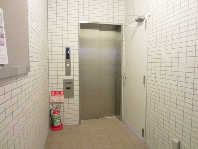 グランヴァン王子駅前のその他共用部分|エレベーター一基完備です