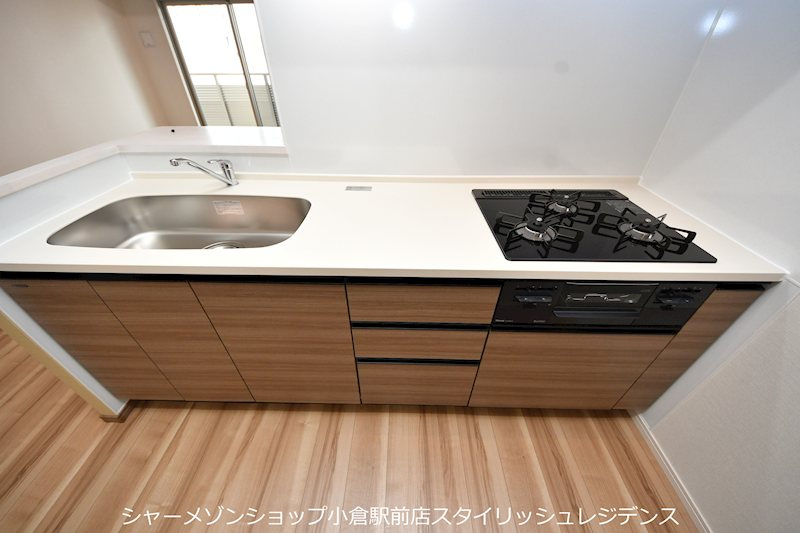 クレスト西小倉のキッチン