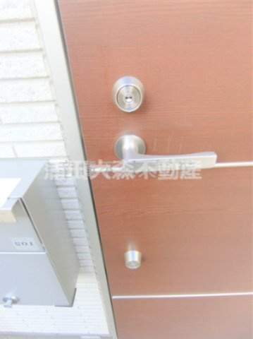 CHAMBRE NISHIKAMATA(シャンブルニシカマタの玄関