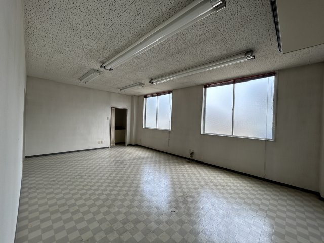 サン16三番町貸店舗の設備|2階店舗