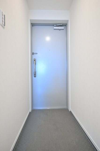 長楽町屋レジデンスの玄関