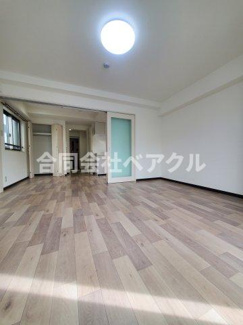 【内装】 | ローブコート六地蔵駅前 | 明るい色調の室内です