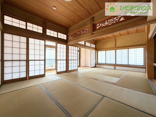日立市末広町3丁目　中古戸建の和室|和の風情を演出する内障子付！