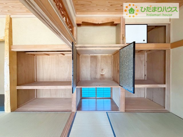日立市末広町3丁目　中古戸建の収納|"和室にも大容量のクローゼット完備！
お布団やお子様のおもちゃなどがスッキリ収納できますね(^^♪"