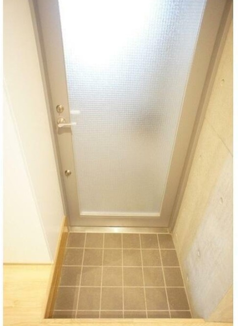 FUKUMI　APARTMENTの玄関