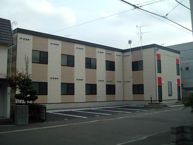 レオパレス美園フェニックス