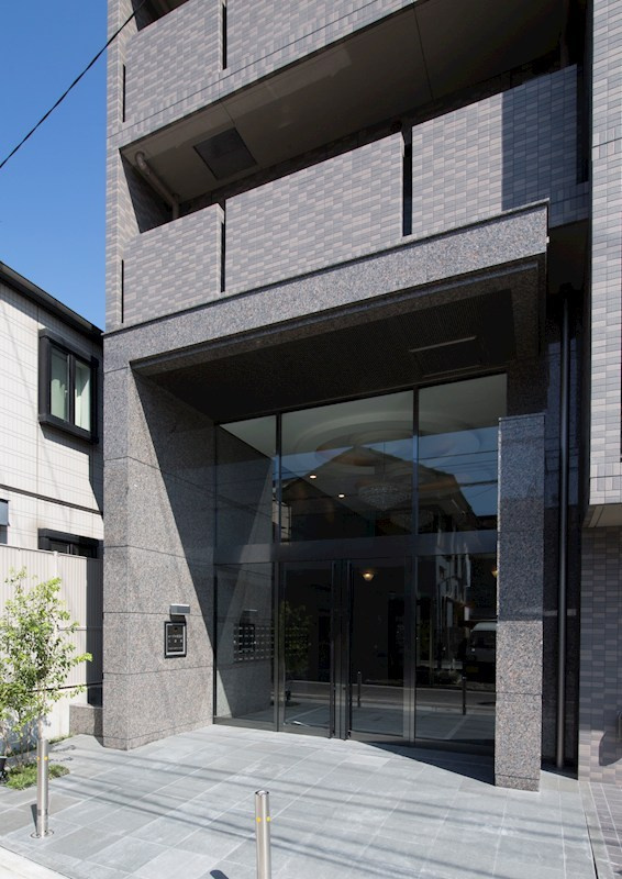 ルーブル東蒲田八番館のエントランス