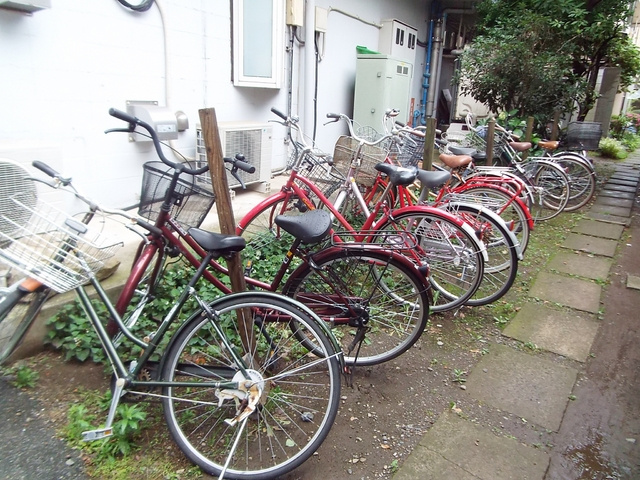 メゾンディエールのその他共用部分|自転車はこちらに置けます！