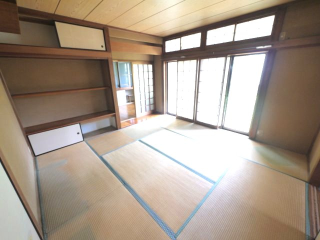 八街市沖渡　中古戸建の和室|敷地約69坪 ４SDK 和室続間 閑静な分譲地内 ドックラン 家庭菜園が可能です 上下水