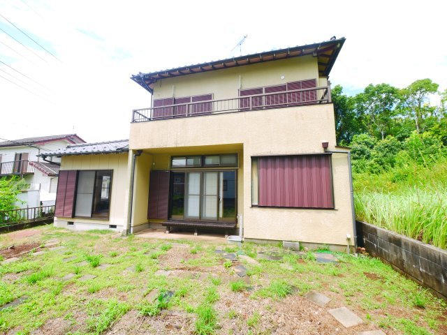 八街市沖渡　中古戸建の外観|敷地約69坪 ４SDK 和室続間 閑静な分譲地内 ドックラン 家庭菜園が可能です 上下水