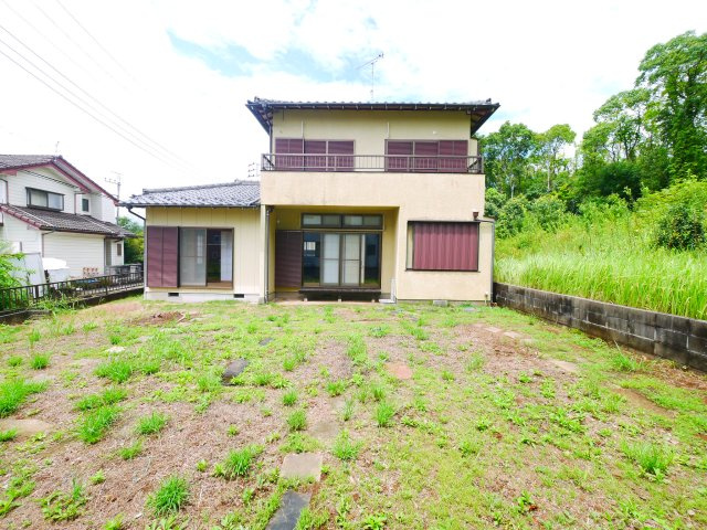 八街市沖渡　中古戸建の庭|敷地約69坪 ４SDK 和室続間 閑静な分譲地内 ドックラン 家庭菜園が可能です 上下水