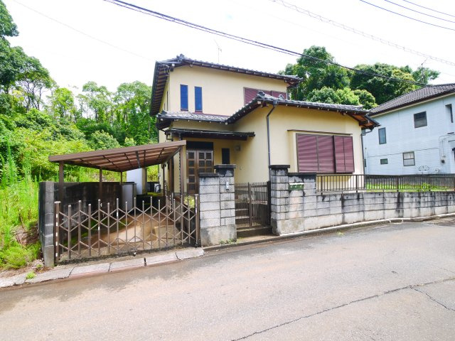 八街市沖渡　中古戸建の外観|敷地約69坪 ４SDK 和室続間 閑静な分譲地内 ドックラン 家庭菜園が可能です 上下水