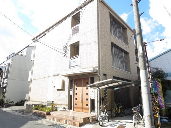 加古川市加古川町寺家町のアパート