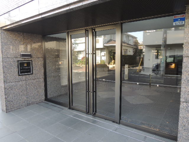 【エントランス】