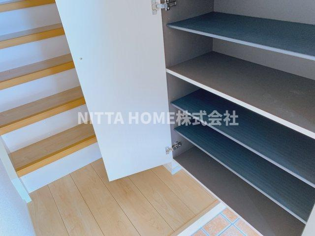 エスペランサＡのその他共用部分|シューズボックスも収納たっぷり◎