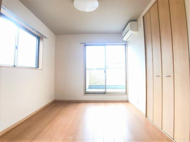 石川貸家の洋室