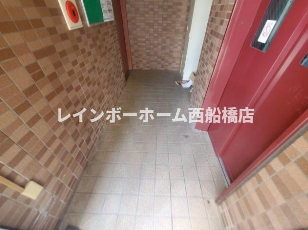グランメゾン習志野のエントランス
