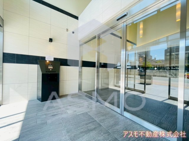 【エントランス】 | フォーリアライズ城東ファイン