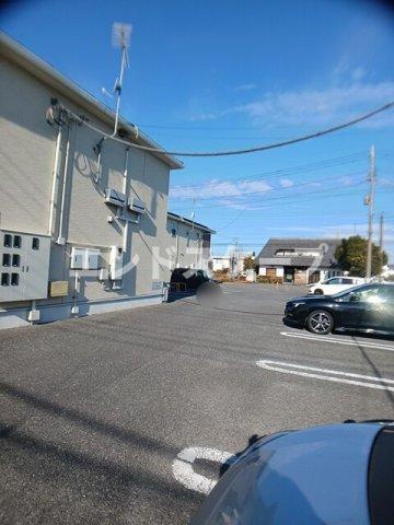 グランクラスＤの駐車場|高崎、前橋のお部屋探しはエンドスケープまで！お客様の理想お聞かせ下さい♪