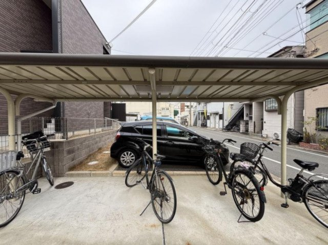 レオネクストリヴェール長田の駐車場|駐輪場