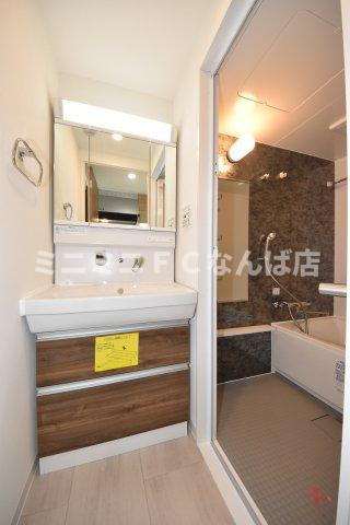 Dimora難波の洗面所