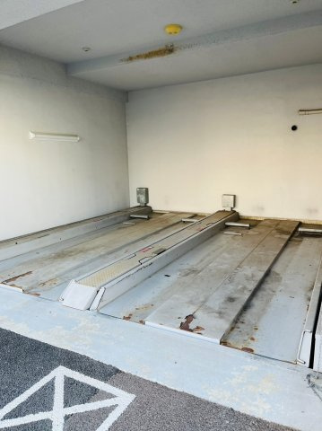 仲介手数料0円！！glanzの駐車場