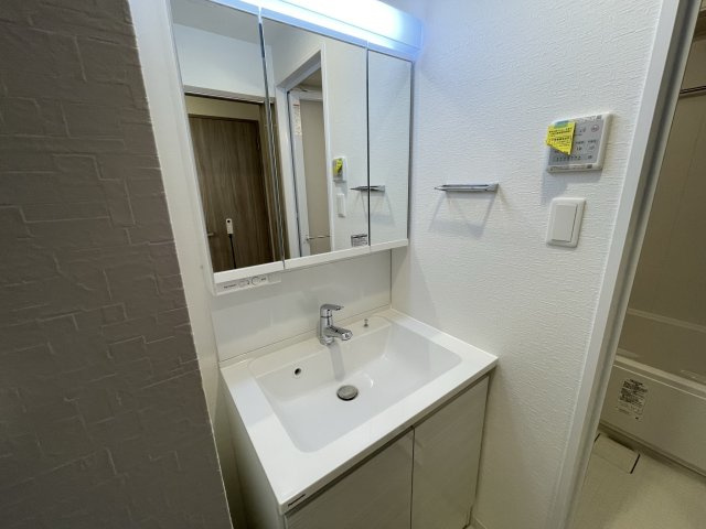 スプランディッド中之島WESTの洗面所|イメージとして同マンション他部屋を表示しています