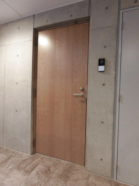 ＢＲＩＣＫ　ＲＥＳＩＤＥＮＣＥ　目黒本町の玄関