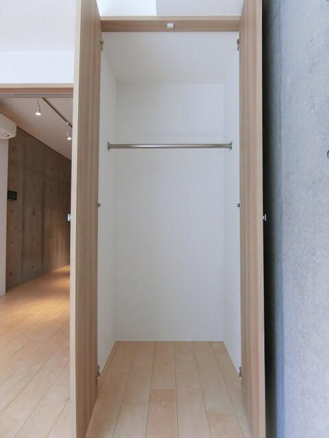 ＢＲＩＣＫ　ＲＥＳＩＤＥＮＣＥ　目黒本町の収納