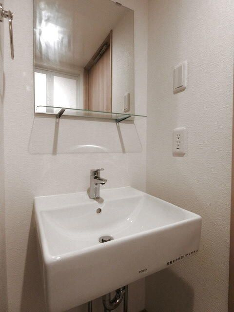 ＢＲＩＣＫ　ＲＥＳＩＤＥＮＣＥ　目黒本町の洗面所