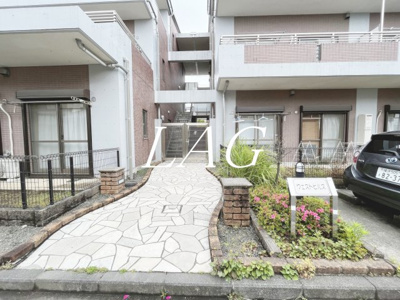【エントランス】 | ウエストヒルズ | エントランスです。