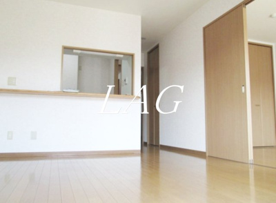 【居間・リビング】 | ウエストヒルズ | 洋室のお部屋です。