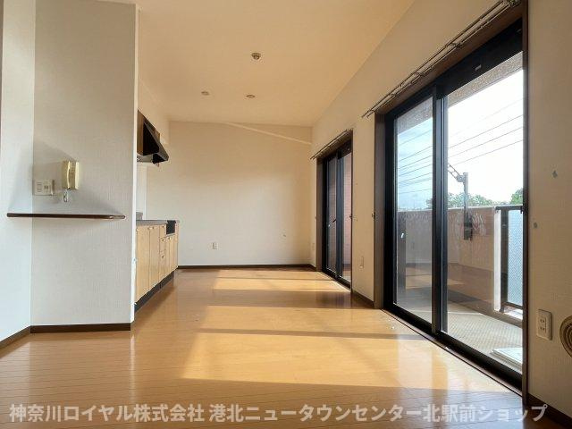 【居間・リビング】