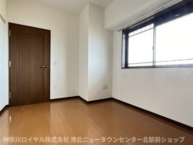 【寝室】