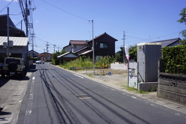 出雲市塩冶有原町　全２棟　新築建売住宅　人気の塩冶小学校区！の前面道路含む現地写真