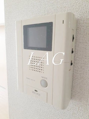 【セキュリティ】 | プレジール　シナガワ | モニター付きインターホンです。