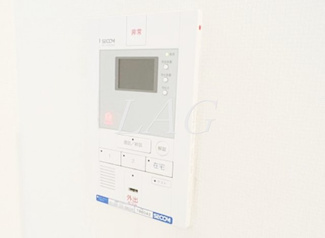 【セキュリティ】 | リブリ・ＩＫ | モニター付きインターフォンです。