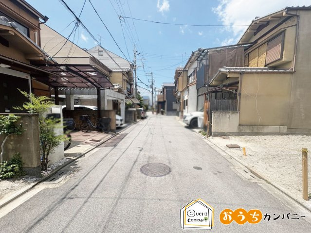 西院金槌町　3階建てプランA　建築条件付土地の土地図|【前道の様子です！】
火曜日・水曜日も営業中！お仕事終わりからのご来店も大歓迎！
お客様のご都合に合わせてご対応させて頂きます！
現地（2026年7月）撮影